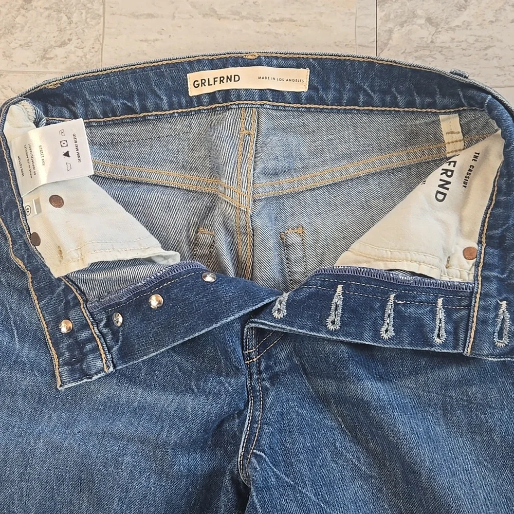 GRLFRND The Cassidy Straight Leg Blue Jeans Size 25 - Picture 2 of 16